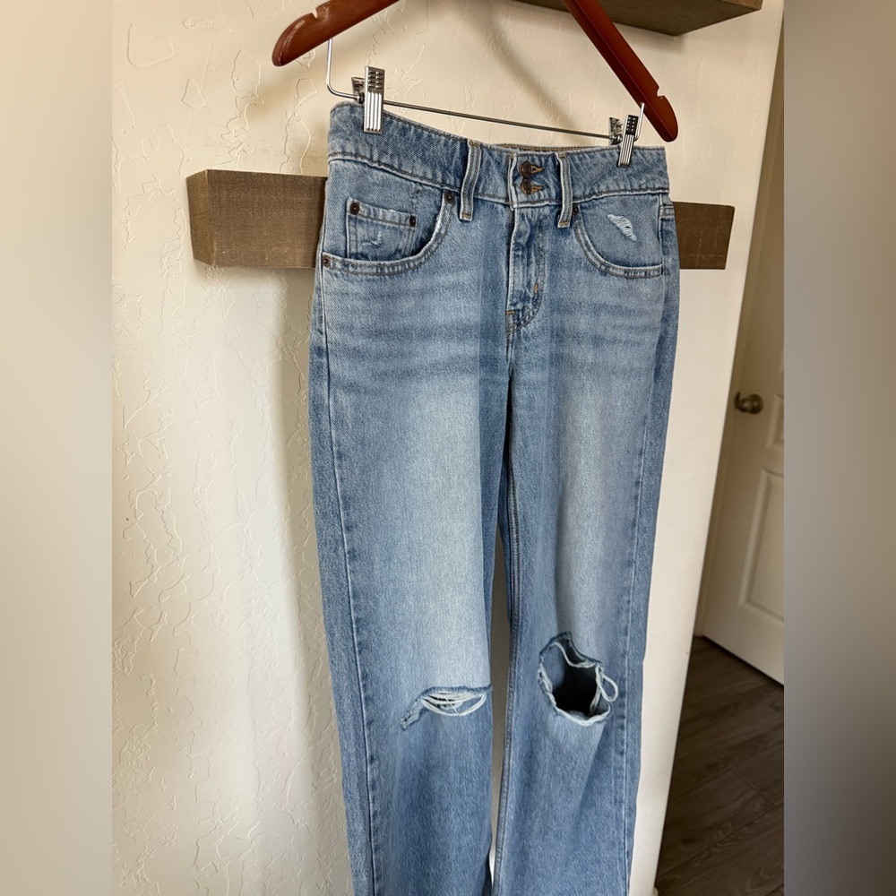 Levi's|Women’s low rise superlow loose jeans,Light wash Straight/wide leg•••27 - Picture 8 of 16